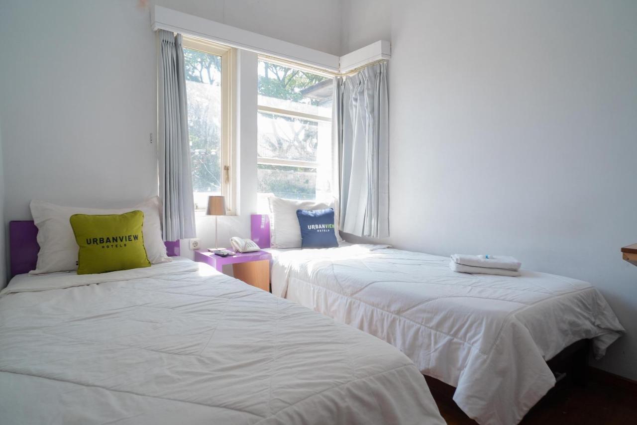 Urbanview Hotel Fiffa Kauman Malang Eksteriør bilde