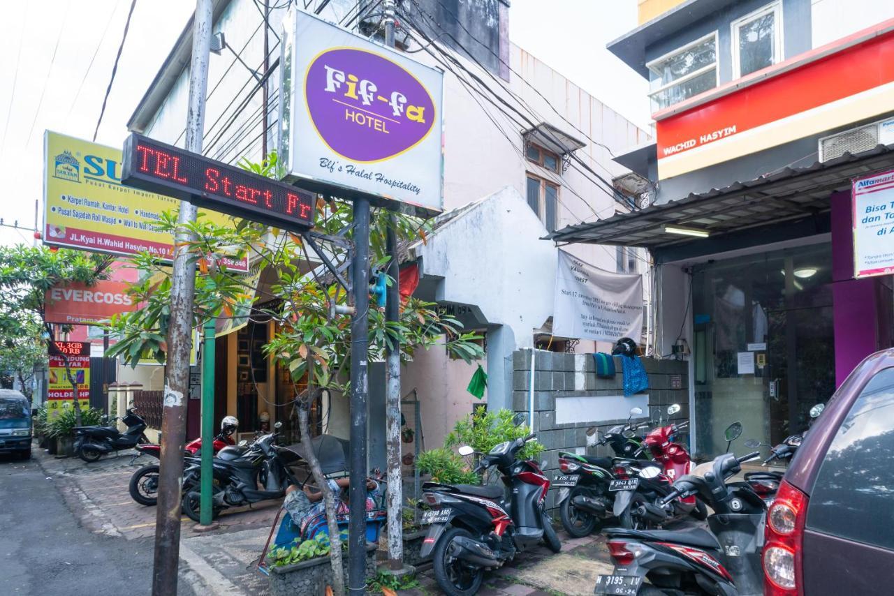 Urbanview Hotel Fiffa Kauman Malang Eksteriør bilde